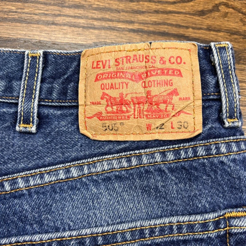 Levis 505 Regular Fit Jeans Mens 42x30 Straight‎ Leg Medium Wash Blue Denim